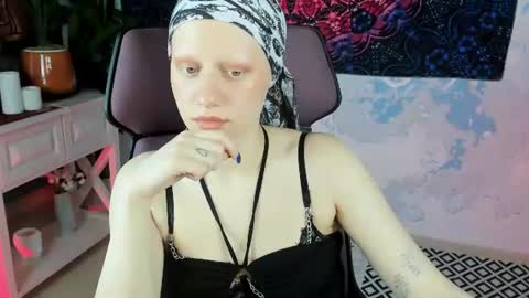 Hey My name is Lida online show from July 4, 2026, 9:04 am