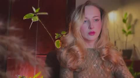 Snapshot of lierie chatting on February 28, 2026, 7:59 pm its my birthday today so im offline but id be so happy if you felt like sending me a birthday love while im away online show from February 28, 2026, 7:59 pm