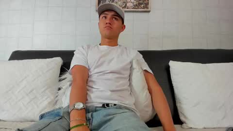 Snapshot of light_haze chatting on October 3, 2025, 3:42 pm light_haze online show from October 3, 2025, 3:42 pm