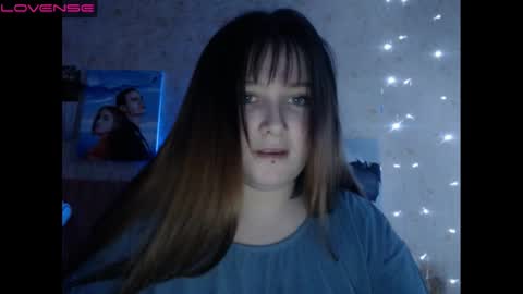 Snapshot of light_lunaa chatting on December 12, 2024, 10:02 am light_lunaa online show from December 12, 2024, 10:02 am