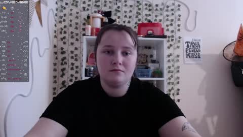 Snapshot of light_lunaa chatting on February 4, 2025, 10:43 am light_lunaa online show from February 4, 2025, 10:43 am