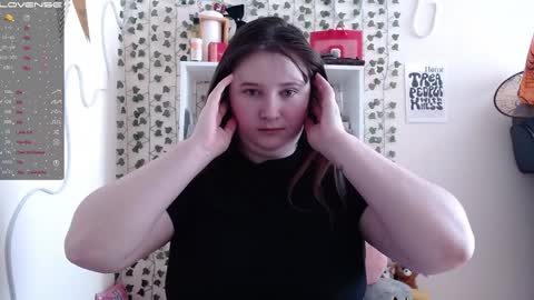 Snapshot of light_lunaa chatting on February 7, 2025, 4:27 am light_lunaa online show from February 7, 2025, 4:27 am