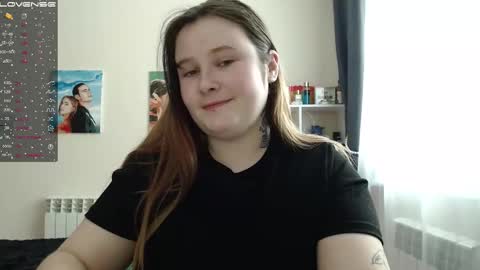 Snapshot of light_lunaa chatting on February 12, 2025, 10:24 am light_lunaa online show from February 12, 2025, 10:24 am