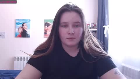 Snapshot of light_lunaa chatting on March 3, 2025, 7:54 am light_lunaa online show from March 3, 2025, 7:54 am