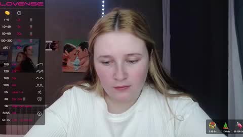 light_lunaa online show from November 7, 2025, 1:33 pm