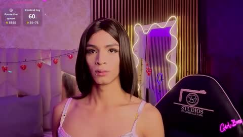 Snapshot of lihian_tay chatting on February 4, 2026, 3:23 am LIHIAN online show from February 4, 2026, 3:23 am