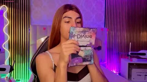 LIHIAN online show from March 20, 2026, 11:59 am