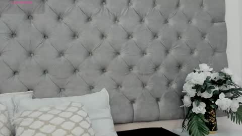 liiabloomm online show from February 5, 2026, 12:21 pm