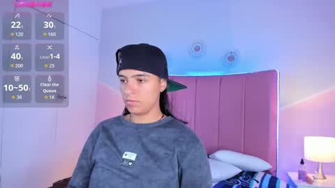 liiam_smith_ online show from October 12, 2025, 1:10 pm