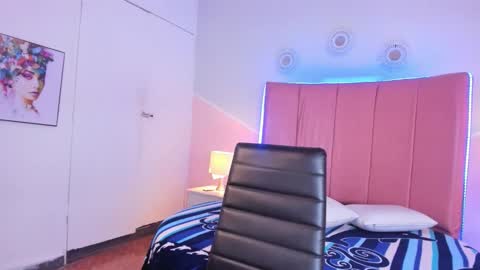 liiam_smith_ online show from October 13, 2025, 1:11 pm