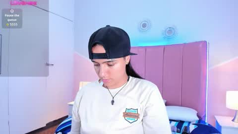 liiam_smith_ online show from October 26, 2025, 1:17 pm