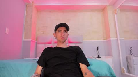 L I I A M online show from February 7, 2025, 9:26 am