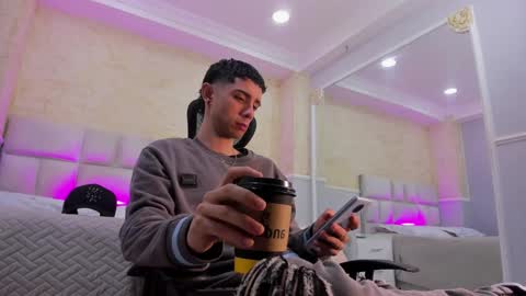 L I I A M online show from February 12, 2025, 4:23 am