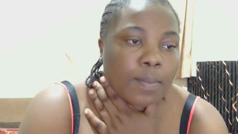 Snapshot of liilcutiee chatting on July 22, 2026, 9:17 pm Lily online show from July 22, 2026, 9:17 pm