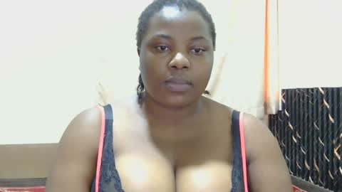 Snapshot of liilcutiee chatting on August 4, 2026, 11:35 am Lily online show from August 4, 2026, 11:35 am