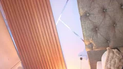liisa_thompson_ online show from July 11, 2026, 5:04 pm