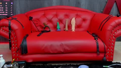 Nini - online show from December 18, 2024, 12:40 pm