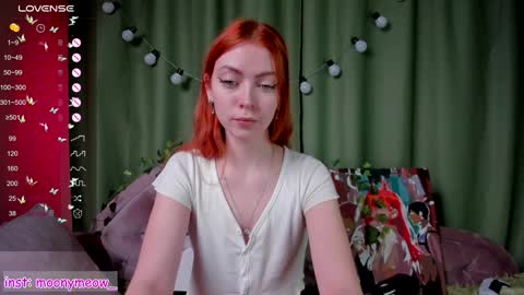 Snapshot of lika_moon chatting on December 19, 2024, 12:45 am Lika online show from December 19, 2024, 12:45 am