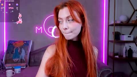 Snapshot of lika_moon chatting on November 18, 2025, 7:18 pm Lika online show from November 18, 2025, 7:18 pm