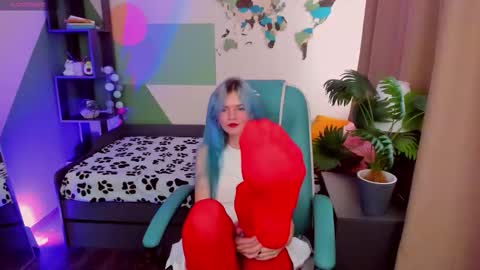 lika_sky online show from October 4, 2025, 11:08 am