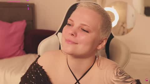 likaaberry online show from February 26, 2026, 5:56 pm