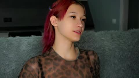 Emi online show from October 20, 2025, 11:21 am