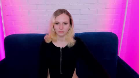 likilip online show from November 14, 2025, 1:04 am