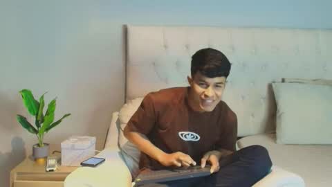 lil online show from January 12, 2026, 7:08 pm