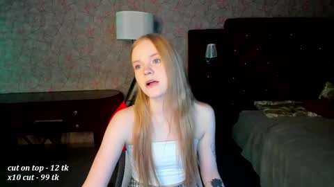 Snapshot of lil_cookie_monster chatting on February 26, 2026, 11:09 am Erica online show from February 26, 2026, 11:09 am