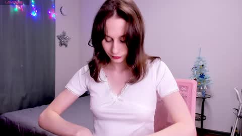 Snapshot of lil_ember chatting on December 23, 2024, 12:03 am Little Amber Guys please if its not difficult for you give it a thumbs up online show from December 23, 2024, 12:03 am