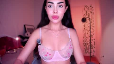 Gabriela online show from December 5, 2025, 7:43 pm