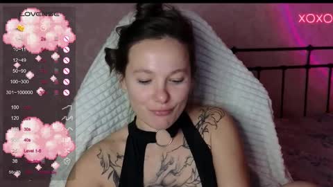 little moon online show from January 10, 2025, 7:11 pm