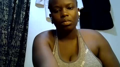 Snapshot of lil_miss23 chatting on October 5, 2025, 4:55 am lil_miss23 online show from October 5, 2025, 4:55 am