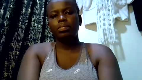 Snapshot of lil_miss23 chatting on October 7, 2025, 1:58 am lil_miss23 online show from October 7, 2025, 1:58 am