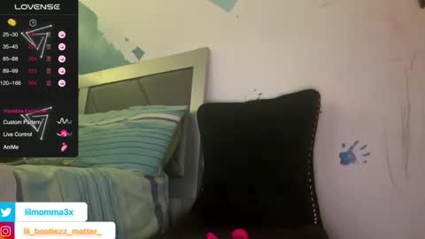 Snapshot of lil_momma422 chatting on December 22, 2024, 11:11 am MOMMA LUV online show from December 22, 2024, 11:11 am