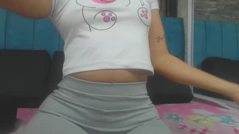 Snapshot of lil_rose2006 chatting on October 8, 2025, 12:58 pm lil_rose2006 online show from October 8, 2025, 12:58 pm