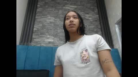 Snapshot of lil_rose2006 chatting on October 24, 2025, 12:45 pm lil_rose2006 online show from October 24, 2025, 12:45 pm