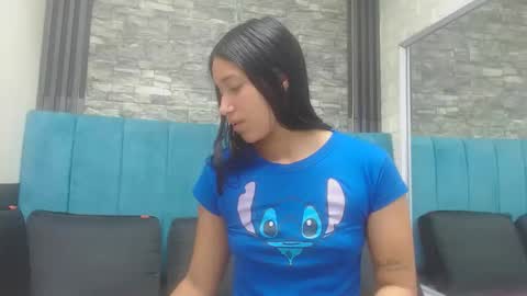 Snapshot of lil_rose2006 chatting on November 3, 2025, 9:43 am lil_rose2006 online show from November 3, 2025, 9:43 am