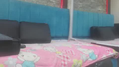 Snapshot of lil_rose2006 chatting on November 15, 2025, 4:47 pm lil_rose2006 online show from November 15, 2025, 4:47 pm