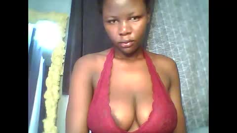 Snapshot of lil_shwaty chatting on December 4, 2024, 5:27 am brinna online show from December 4, 2024, 5:27 am