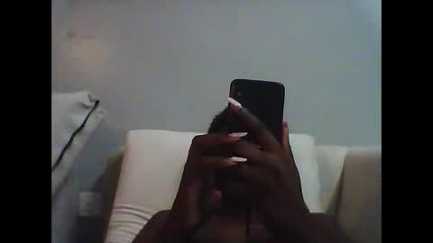 Snapshot of lil_shwaty chatting on December 12, 2024, 1:06 pm brinna online show from December 12, 2024, 1:06 pm
