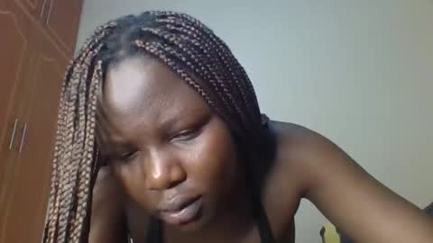 Snapshot of lil_shwaty chatting on October 19, 2025, 9:59 pm brinna online show from October 19, 2025, 9:59 pm