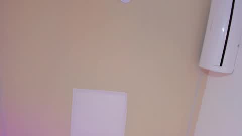 Snapshot of lila_cohen chatting on February 27, 2025, 11:48 pm L I L A online show from February 27, 2025, 11:48 pm