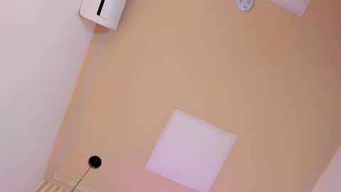 Snapshot of lila_cohen chatting on March 5, 2025, 2:46 am L I L A online show from March 5, 2025, 2:46 am
