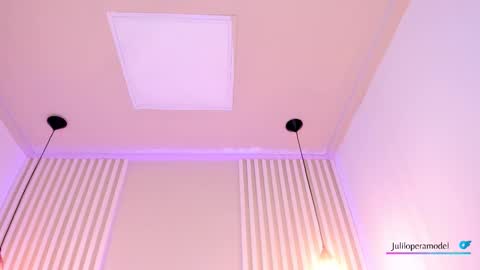 L I L A   online show from October 31, 2025, 4:02 am