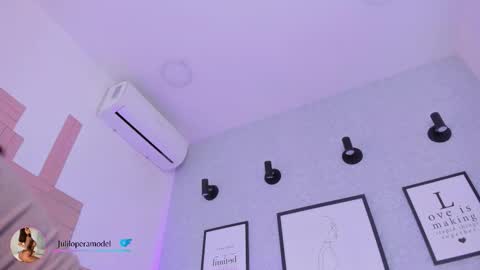 L I L A   online show from November 6, 2025, 9:54 am