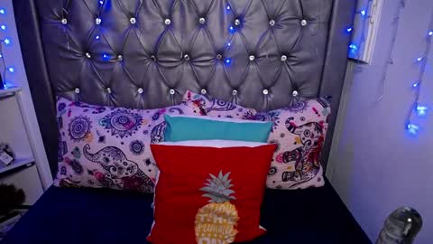 Snapshot of lila_gummy_ chatting on February 5, 2025, 11:12 am online show from February 5, 2025, 11:12 am