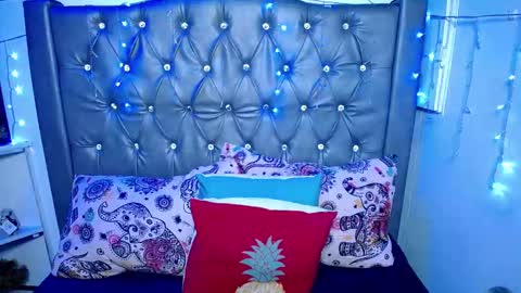 Snapshot of lila_gummy_ chatting on February 12, 2025, 12:12 pm online show from February 12, 2025, 12:12 pm
