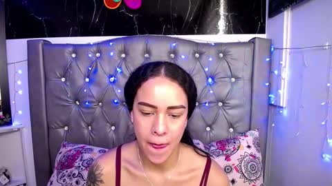 Snapshot of lila_gummy_ chatting on February 19, 2025, 5:38 pm online show from February 19, 2025, 5:38 pm