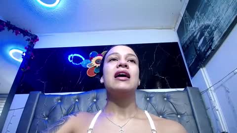 Snapshot of lila_gummy_ chatting on February 28, 2025, 11:36 am online show from February 28, 2025, 11:36 am